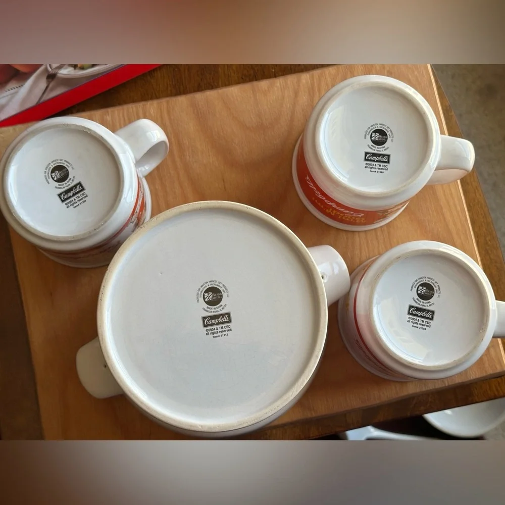 Vintage Campbell’s Soup Terrine w/ 3 Mugs & Ceramic Ladle Set